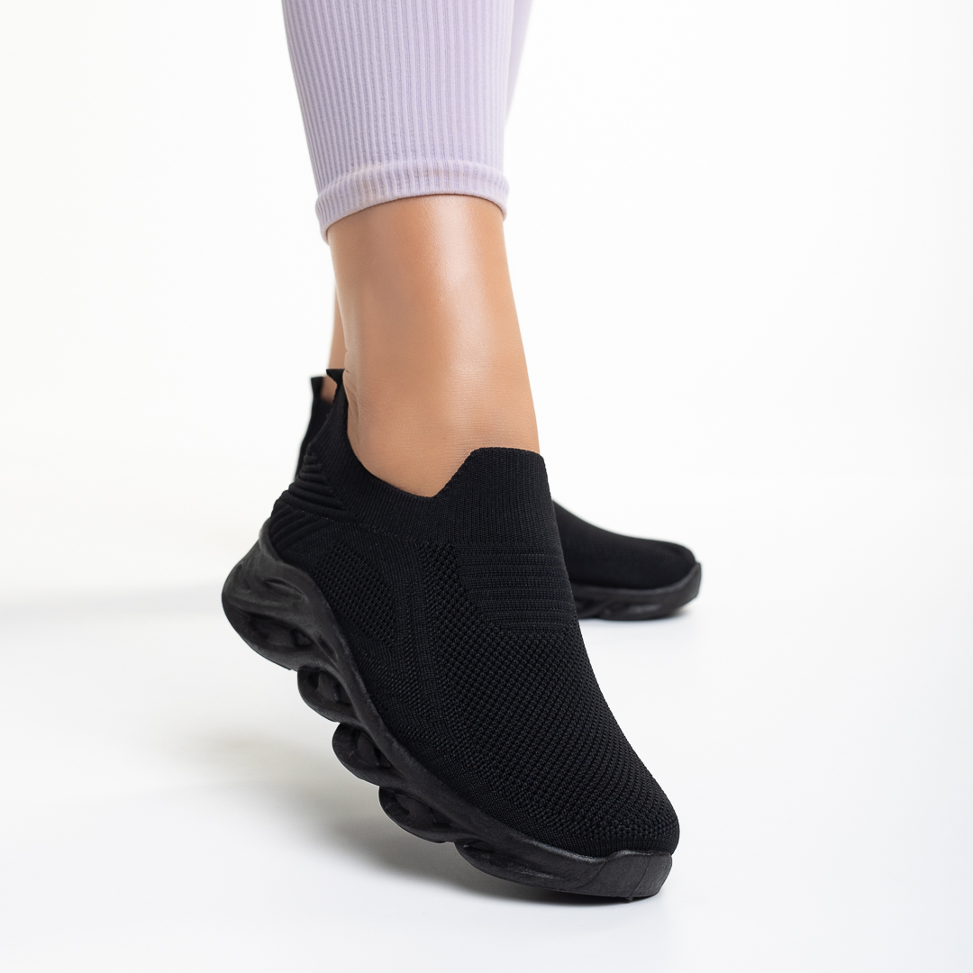 Γυναικεία αθλητικά παπούτσια μαύρα από ύφασμα Adalira, 3 - Kalapod.gr