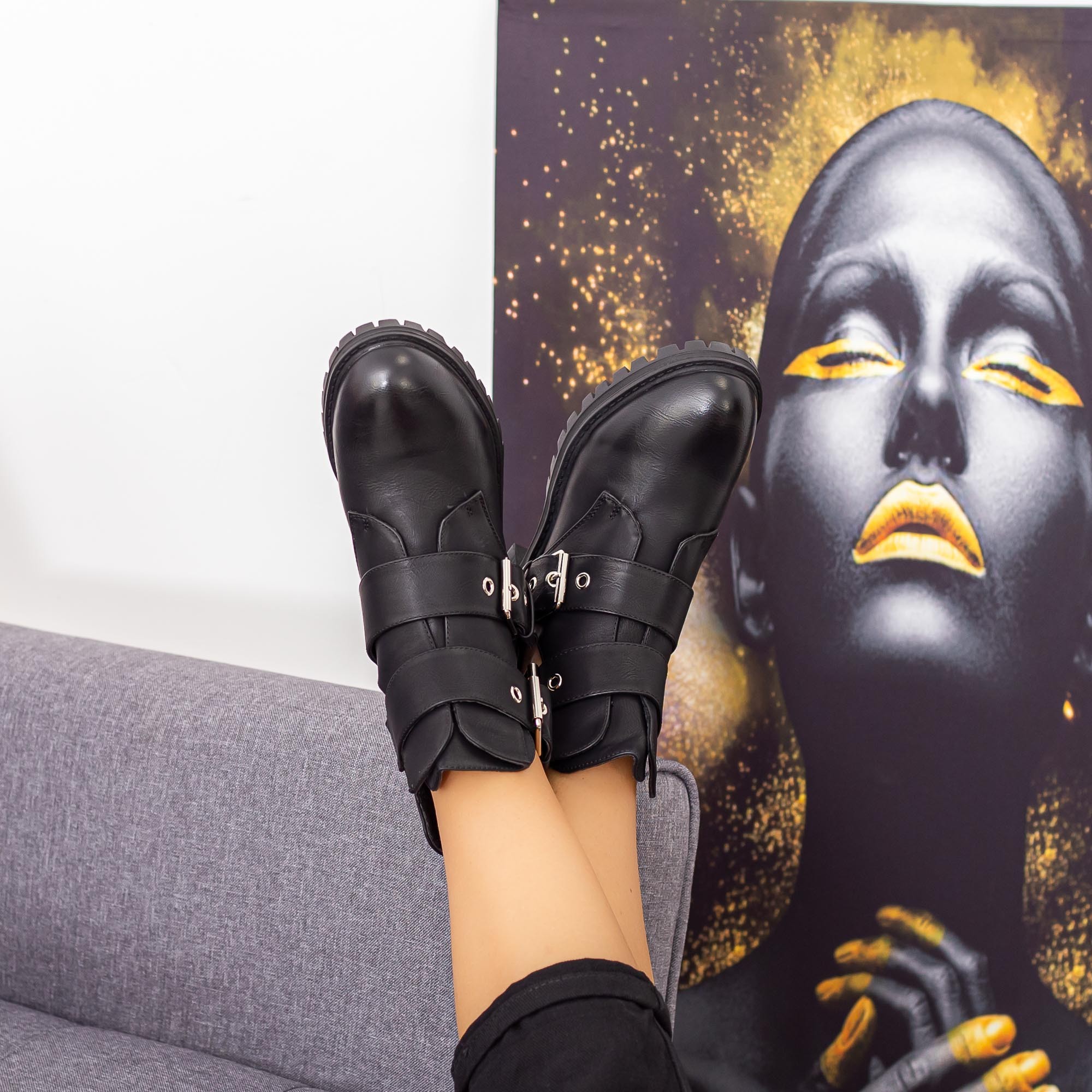 Γυναικείες κοντές μπότες Avara Μαύρο, 4 - Kalapod.gr Γυναικείες κοντές μπότες Avara Μαύρο, 4 - Kalapod.gr