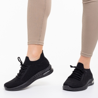 Γυναικεία αθλητικά παπούτσια  μαύρα από ύφασμα Carilena - Kalapod.gr