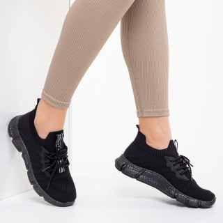 Γυναικεία αθλητικά παπούτσια  μαύρα από ύφασμα Daissy - Kalapod.gr