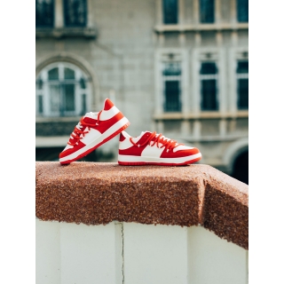 Γυναικεία αθλητικά παπούτσια λευκά με κόκκινο από οικολογικό δέρμα Kamella - Kalapod.gr