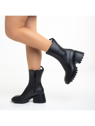 Γυναικείες Μπότες, Γυναικείες μπότες μαύρες από συνθετικό ύλικο Sumeya - Kalapod.gr