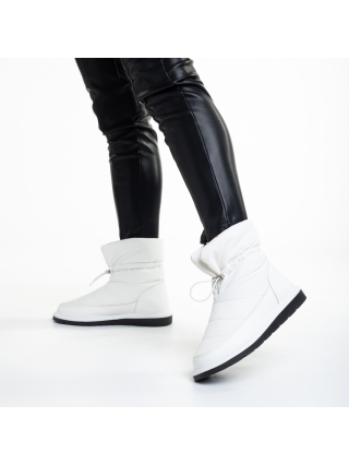 Γυναικείες μπότες λευκές από ύφασμα Dionyza - Kalapod.gr