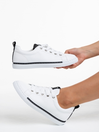 Γυναικεία Αθλητικά Παπούτσια, Γυναικεία αθλητικά παπούτσια  λευκά με μαύρο από οικολογικό δέρμα   Nyra - Kalapod.gr