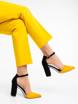 Χοντροτάκουνα παπούτσια, Γυναικείες γόβες κίτρινες από ύφασμα Sapna - Kalapod.gr
