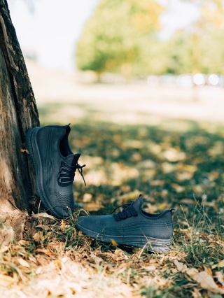 Ανδρικά Αθλητικά Παπούτσια, Ανδρικά αθλητικά παπούτσια μαύρα από ύφασμα Tomos - Kalapod.gr