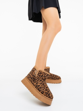 Γυναικείες μπότες UG 5GB7 Σκούρο λεοπάρ print - Kalapod.gr