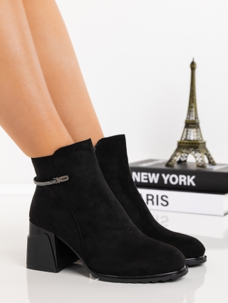 Γυναικεία Μποτίνια, Μποτάκια με χοντρό τακούνι Onella Μαύρο - Kalapod.gr