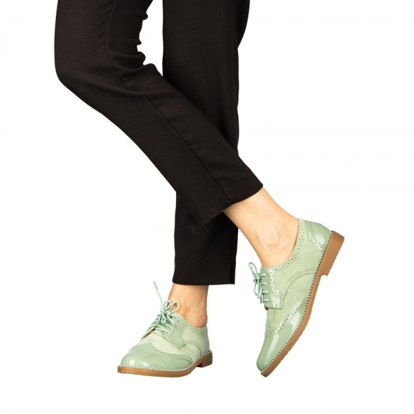 Γυναικεία casual παπούτσια  από οικολογικό δέρμα πράσινα Bergo - Kalapod.gr