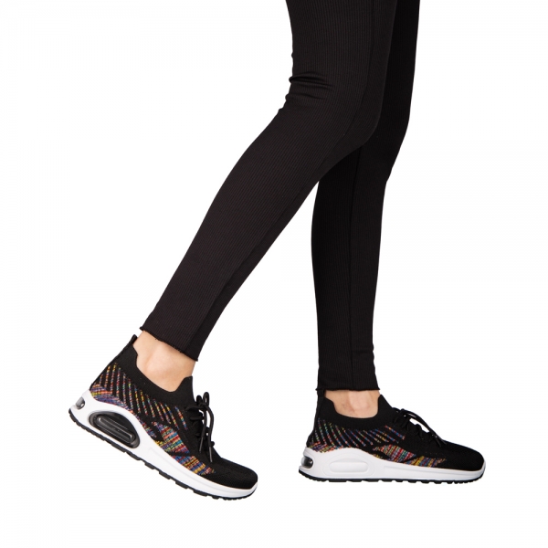 Γυναικεία αθλητικά παπούτσια μαύρο με λευκό από ύφασμα Ikel - Kalapod.gr