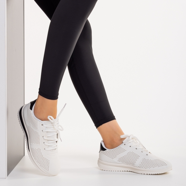 Γυναικεία αθλητικά παπούτσια  λευκά  με  μαυρό από οικολογικό δέρμα   Zolla - Kalapod.gr