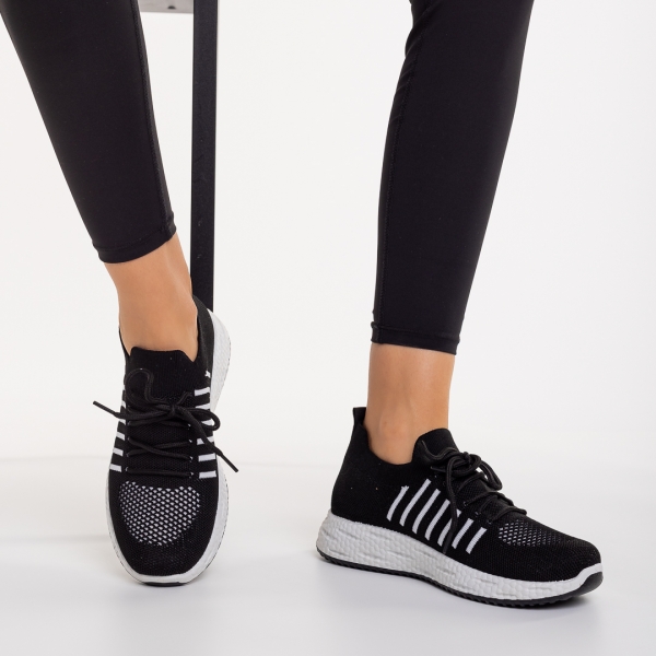 Γυναικεία αθλητικά παπούτσια μαύρα με λευκό από ύφασμα Biriza, 5 - Kalapod.gr