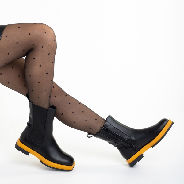 Γυναικείες μπότες μαύρες με κίτρινο από οικολογικό δέρμα Verma, 5 - Kalapod.gr