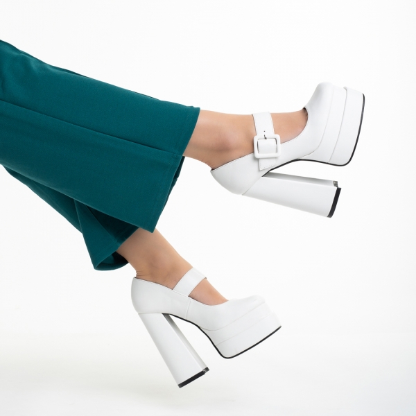 Γυναικεία παπούτσια   λευκά από οικολογικό δέρμα  Beatrix - Kalapod.gr