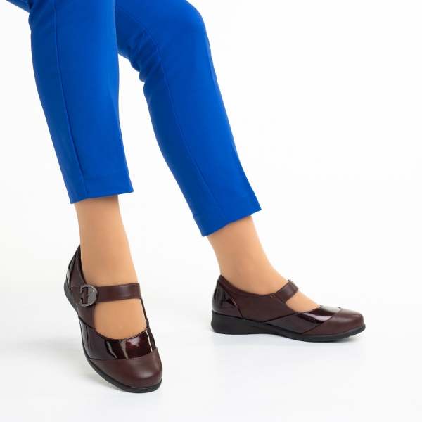 Γυναικεία παπούτσια  γκρενά από οικολογικό δέρμα λουστρίνη Joanna, 5 - Kalapod.gr