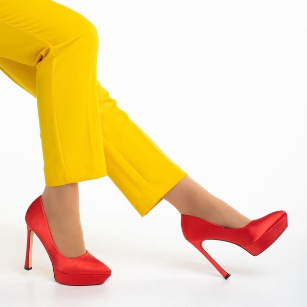 Γυναικεία παπούτσια   κόκκινα από ύφασμα Coriana - Kalapod.gr