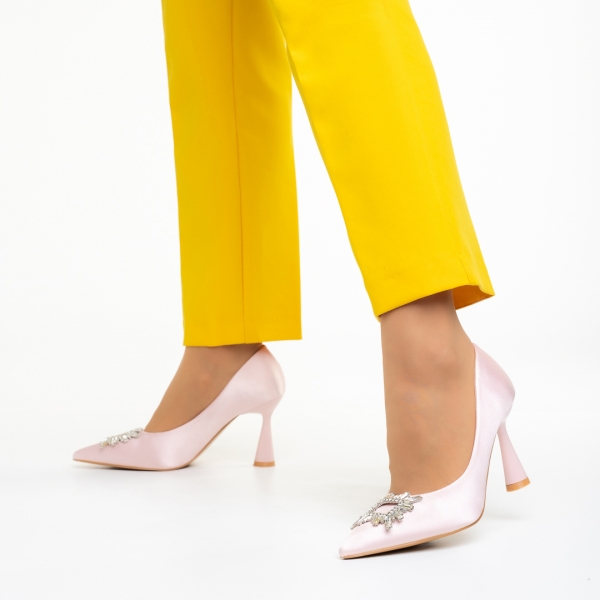 Γυναικεία παπούτσια με τακούνι ροζ από ύφασμα Trudy, 3 - Kalapod.gr