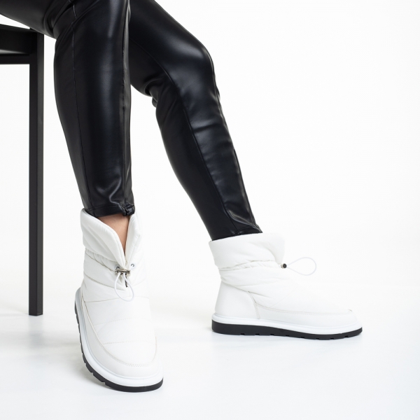 Γυναικείες μπότες λευκές από ύφασμα Dionyza, 5 - Kalapod.gr