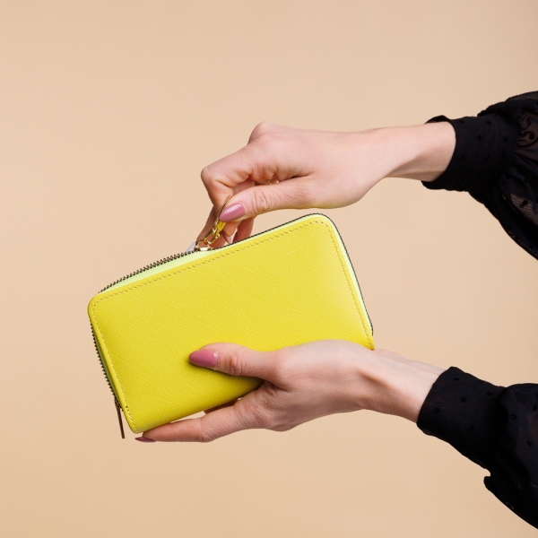 Γυναικείο πορτοφόλι κίτρινο από οικολογικό δέρμα  Mairin - Kalapod.gr