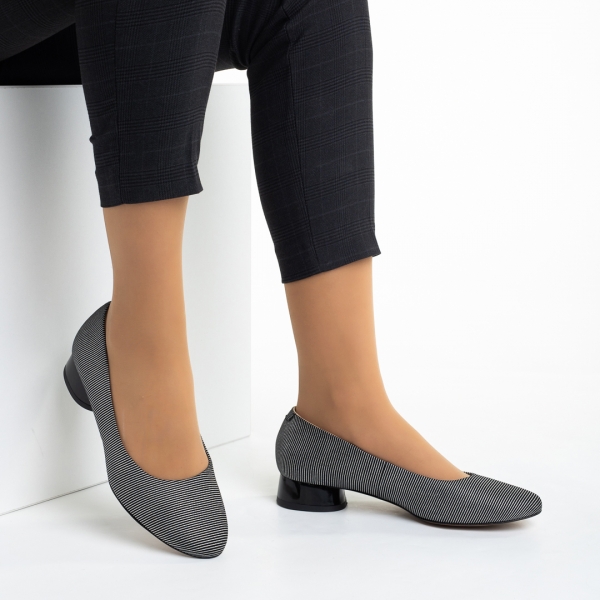 Γυναικεία παπούτσια Marco μαύρα με ασημί από φυσικό δέρμα Meral, 5 - Kalapod.gr