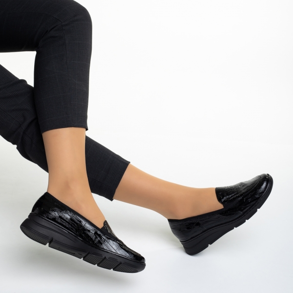 Γυναικεία παπούτσια μαύρα από φυσικό δέρμα Tajana, 6 - Kalapod.gr
