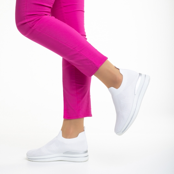 Γυναικεία αθλητικά παπούτσια λευκά από ύφασμα Moira, 4 - Kalapod.gr