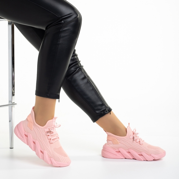 Γυναικεία αθλητικά παπούτσια ροζ από ύφασμα Leanna, 2 - Kalapod.gr