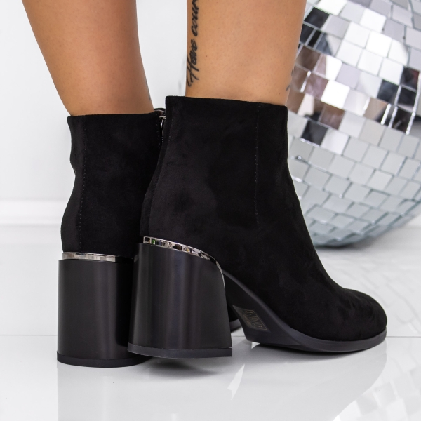 Μποτάκια με χοντρό τακούνι Miharia Μαύρο, 4 - Kalapod.gr