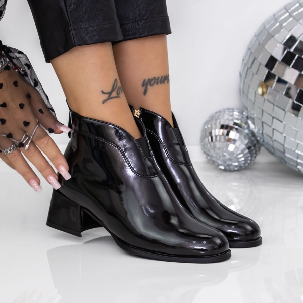 Μποτάκια με χοντρό τακούνι Navira Μαύρο - Kalapod.gr