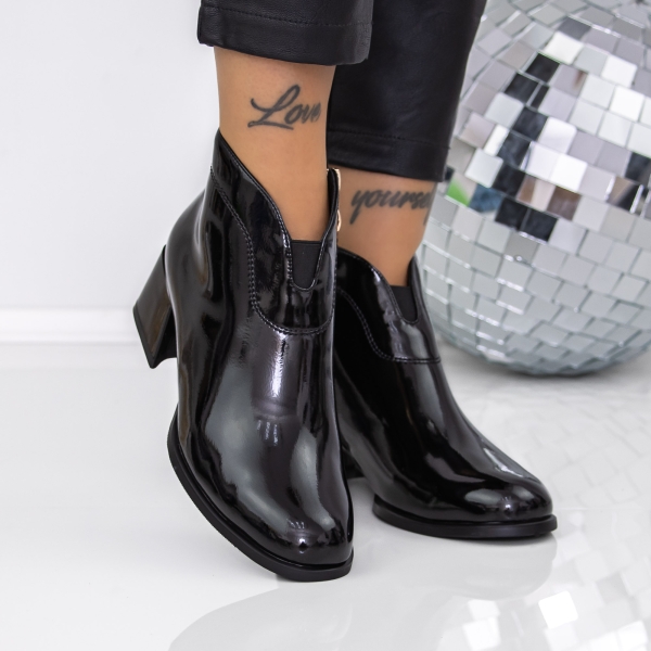 Μποτάκια με χοντρό τακούνι Navira Μαύρο, 3 - Kalapod.gr