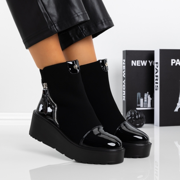 Απαλές γυναικείες μπότες Ianara  Μαύρο - Kalapod.gr