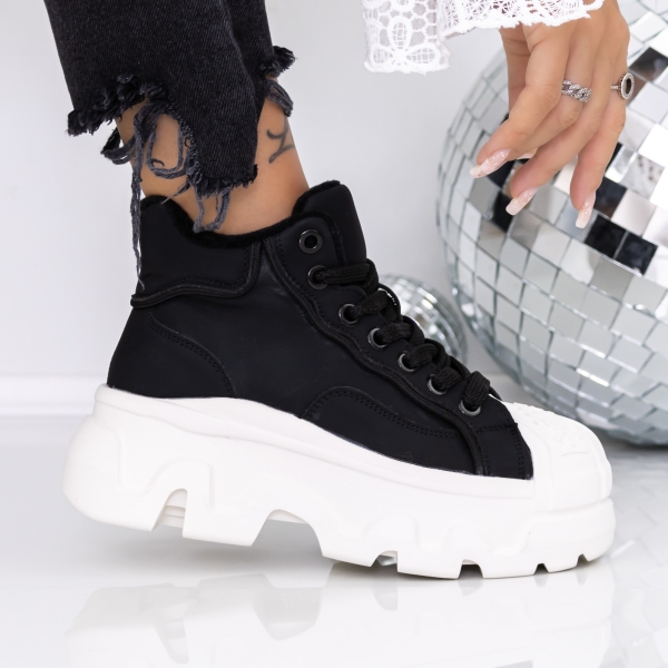 Γυναικείες μπότες με πλατφόρμα Onita Μαύρο, 2 - Kalapod.gr