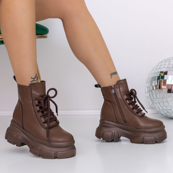 Απαλές γυναικείες μπότες Daksha Καστανός - Kalapod.gr