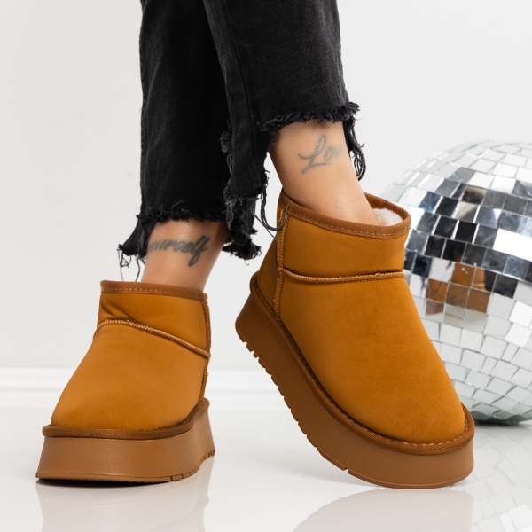 Γυναικείες μπότες UG Anyada Καστανός, 3 - Kalapod.gr