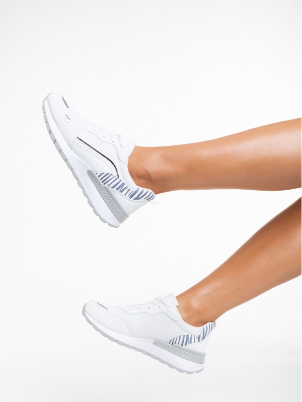 Γυναικεία αθλητικά παπούτσια  λευκά  από ύφασμα  Idella, 4 - Kalapod.gr
