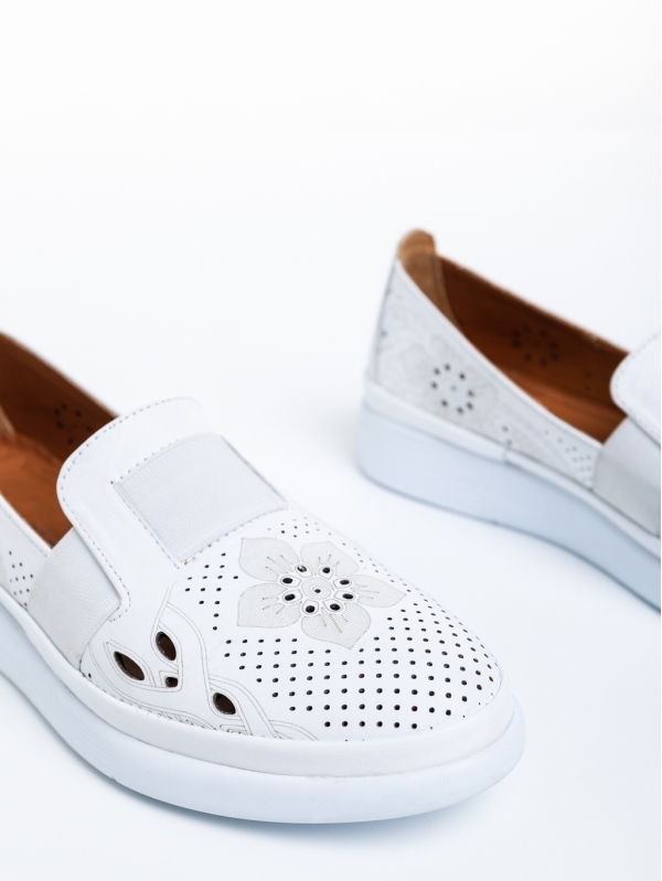 Γυναικεία παπούτσια  λευκά από φυσικό δέρμα Robertina, 6 - Kalapod.gr