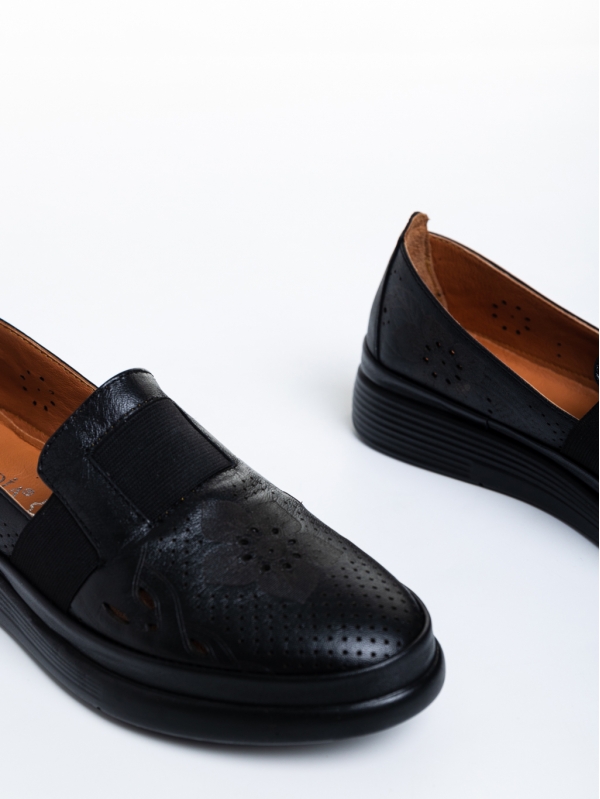 Γυναικεία παπούτσια  μαύρα  από φυσικό δέρμα Robertina, 6 - Kalapod.gr