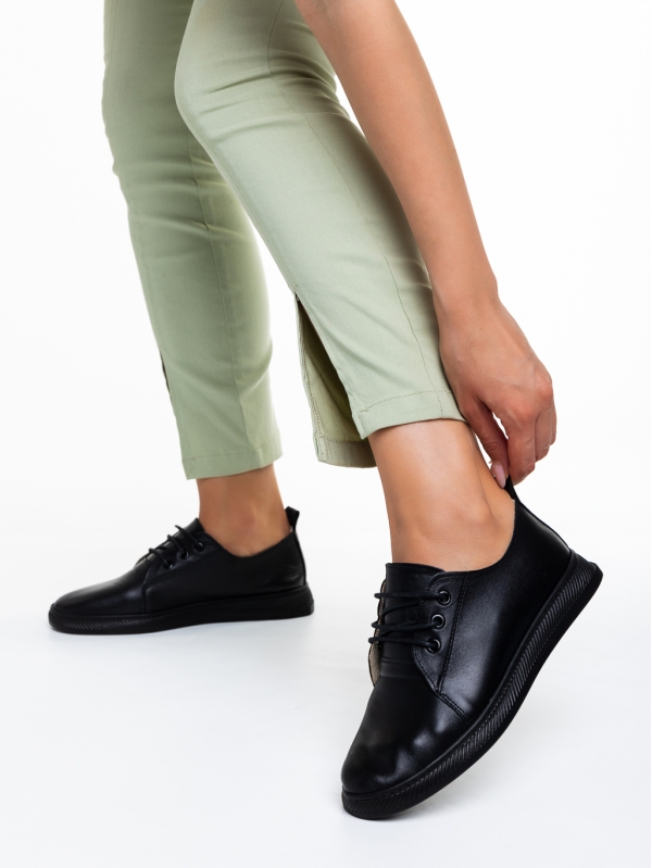Γυναικεία casual παπούτσια  μαύρα  από φυσικό δέρμα Totty, 2 - Kalapod.gr