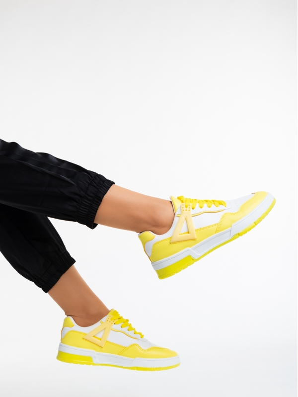 Γυναικεία αθλητικά παπούτσια  λευκά με κίτρινο από οικολογικό δέρμα  Milla - Kalapod.gr