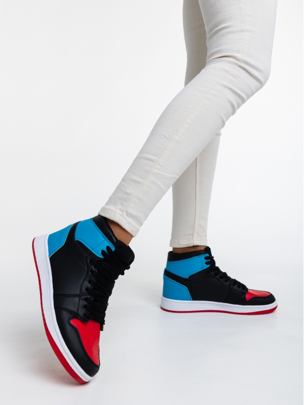 Γυναικεία αθλητικά παπούτσια μαύρα με κόκκινο και μπλε από οικολογικό δέρμα Cass, 3 - Kalapod.gr