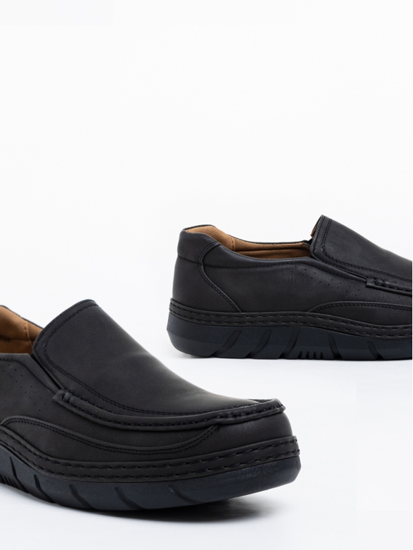 Ανδρικά παπούτσια μαύρα από οικολογικό δέρμα Milton, 4 - Kalapod.gr