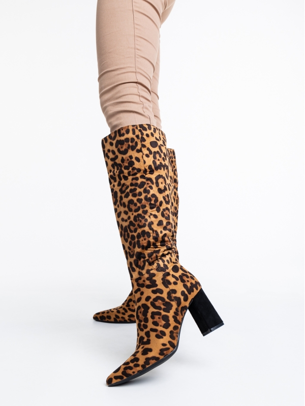 Γυναικείες μπότες λεοπάρδαλη από ύφασμα  Hersilia - Kalapod.gr