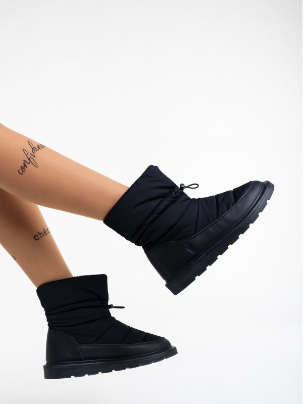 Γυναικείες μπότες μαύρα από οικολογικό δέρμα και ύφασμα Bahar, 3 - Kalapod.gr