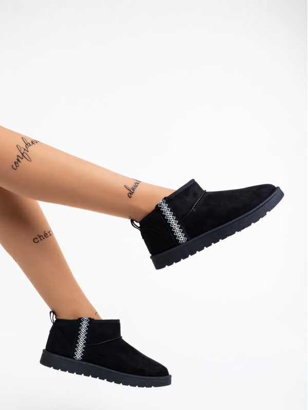 Γυναικείες μπότες μαύρα από ύφασμα Aloani, 3 - Kalapod.gr