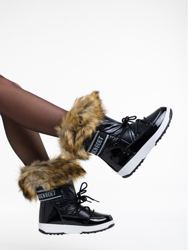 Γυναικείες μπότες μαύρα από οικολογικό δέρμα και ύφασμα Delyth, 4 - Kalapod.gr