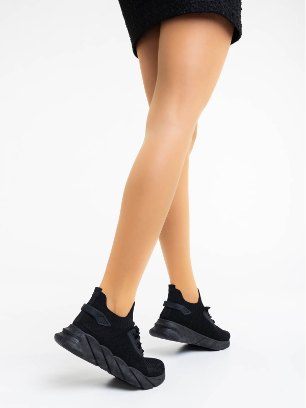 Γυναικεία αθλητικά παπούτσια μαύρα από ύφασμα Lujuana, 3 - Kalapod.gr