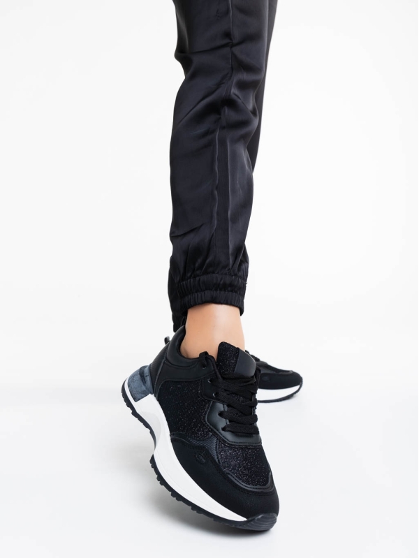 Γυναικεία αθλητικά παπούτσια μαύρα από οικολογικό δέρμα και ύφασμα Romessa, 2 - Kalapod.gr