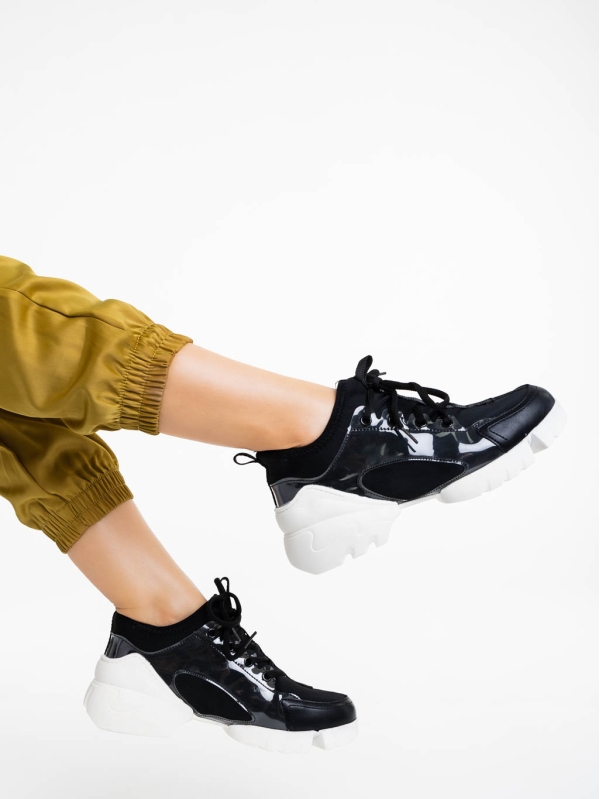 Γυναικεία αθλητικά παπούτσια μαύρα από ύφασμα Sonia, 4 - Kalapod.gr