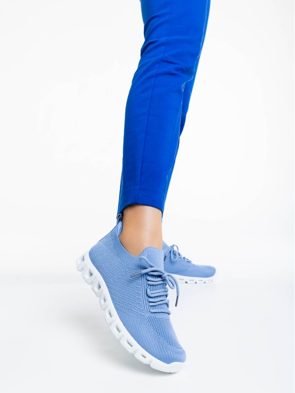 Γυναικεία αθλητικά παπούτσια μπλε από ύφασμα Romeesa, 2 - Kalapod.gr