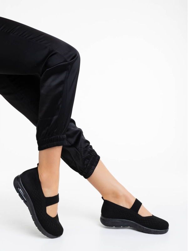 Γυναικεία αθλητικά παπούτσια μαύρα από ύφασμα Renora, 3 - Kalapod.gr